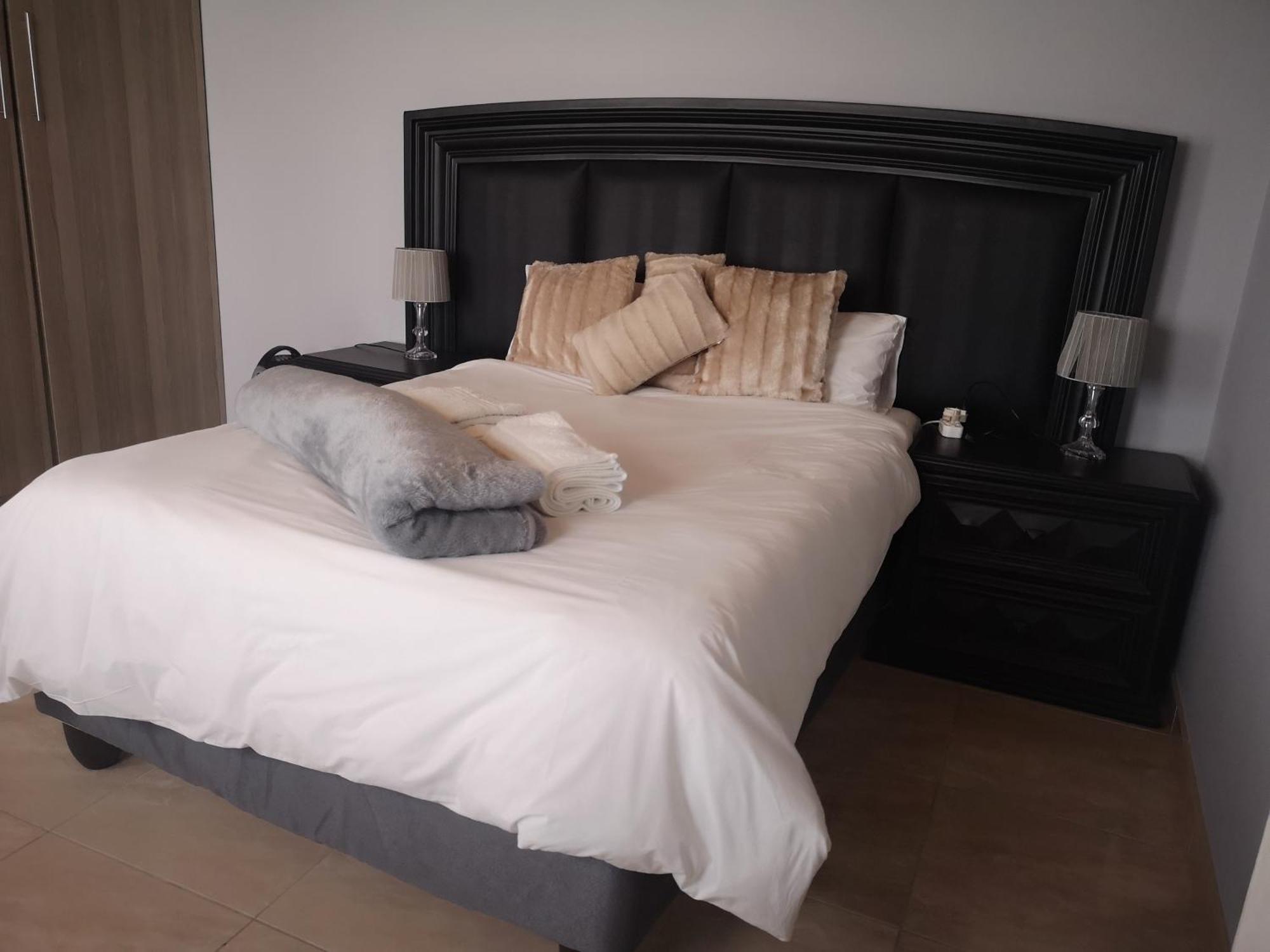 Tuvawa Luxury Suites Уолфиш-Бей Экстерьер фото